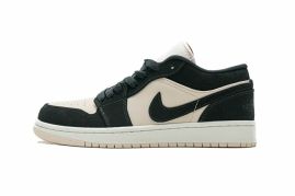 Picture of Air Jordan 1 Low _SKUfc4202301fc